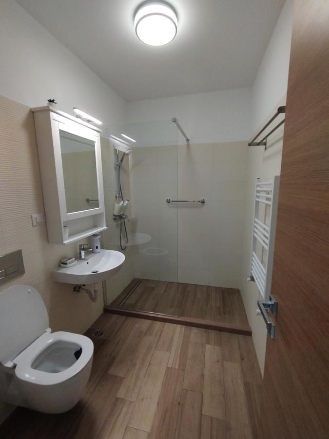 Decebal Premium Confort Craiova Exterior photo