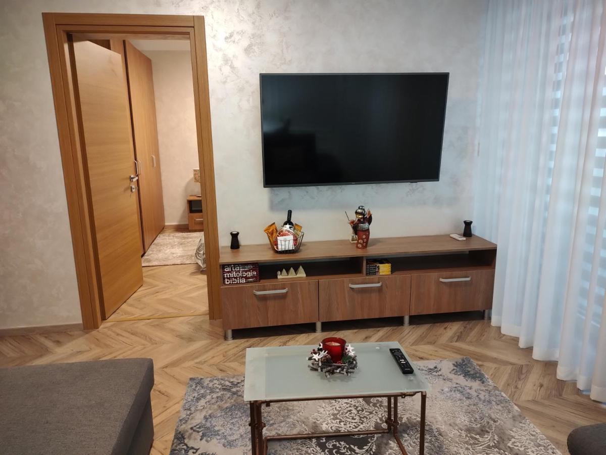 Decebal Premium Confort Craiova Exterior photo
